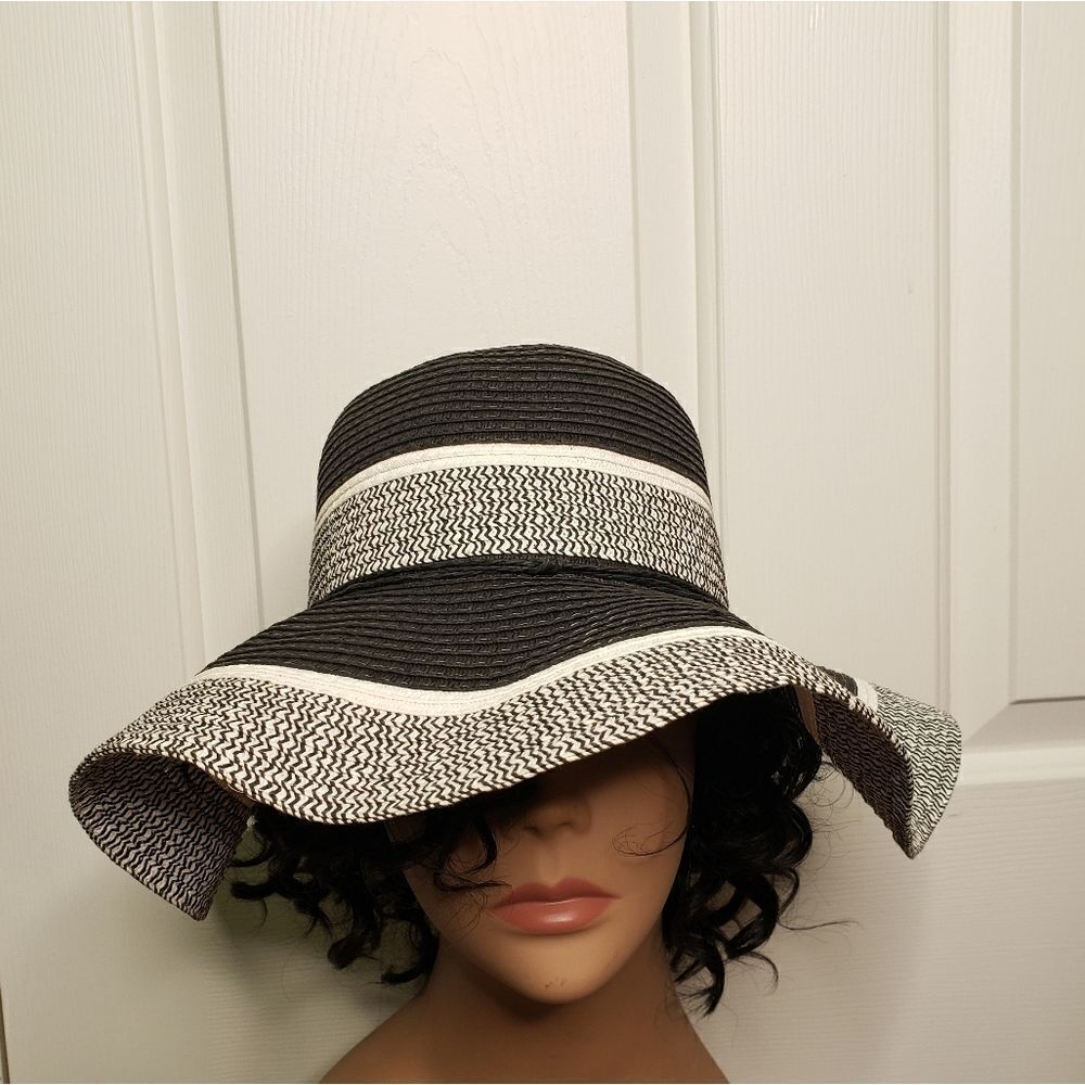 Floppy Paper Sun Hat - Picture 3 of 9
